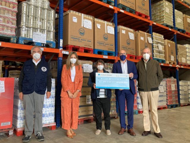 FUNDACIÓN ”LA CAIXA”, CON EL APOYO DE CAIXABANK, RECAUDA 37.010 EUROS PARA EL BANCOS DE ALIMENTOS DE NAVARRA
