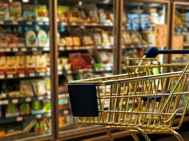 107 ASEGURADORAS DONAN 3,8 MILLONES A LA FEDERACIÓN ESPAÑOLA DE BANCOS DE ALIMENTOS