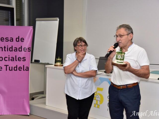 Reconocimiento a Javier Ubago en Tudela