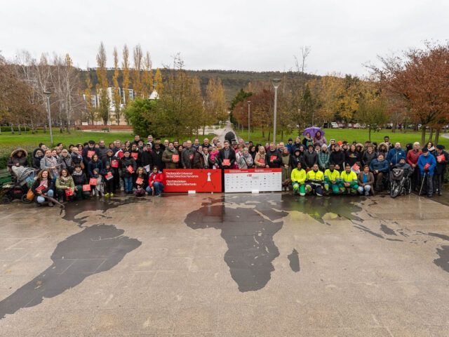 El Defensor del Pueblo firma un compromiso con 56 entidades sociales, entre ellas el Banco de Alimentos de Navarra