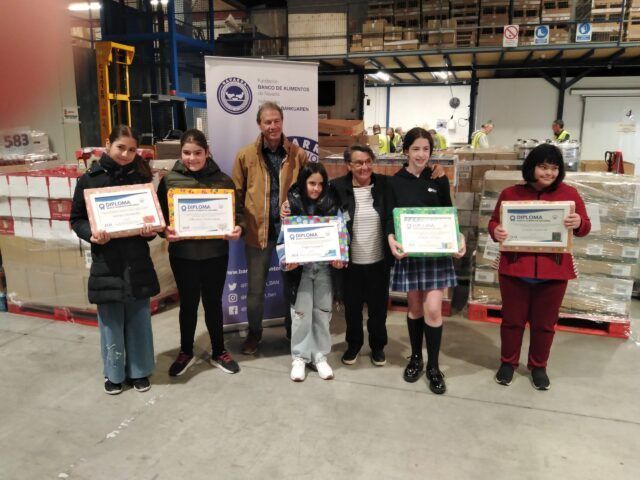 Cuatro alumnas de Navarra pasan a la fase nacional del certamen organizado por la Federación de Bancos de Alimentos
