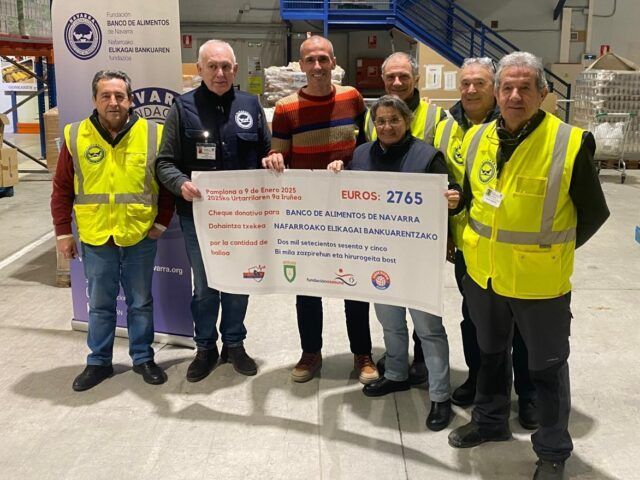 Sadar Bizirik y Fundación Osasuna entregan al BAN los 2.765 € recaudados en su partido solidario